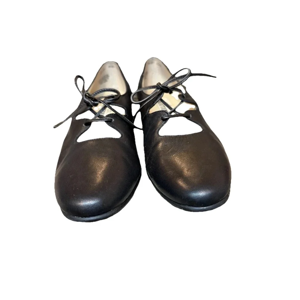 Trotters Vintage Roxy low heel black Leather Lace-Up Pumps Round Toe size 10N